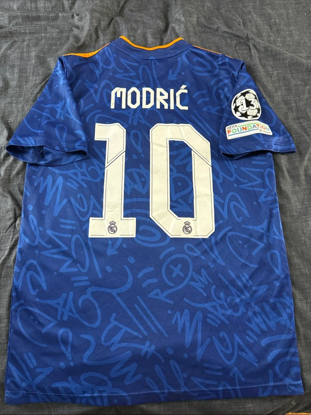 RARE Real Madrid #10 Luka Modric 2021-22 Adidas Away UEFA CL Jersey
